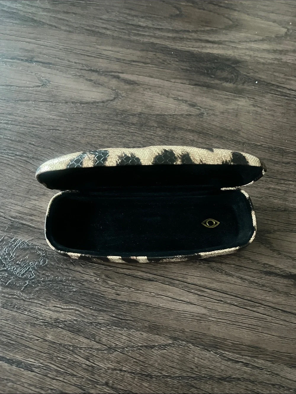 Leopard Print Eyeglass Case sophia vergara x foster grant